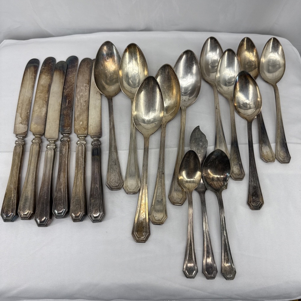 Antique‎ Yourex Associated Silver Co. Silverplate Liberty pattern 1920, 19 piece